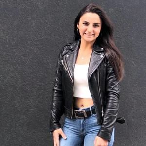 Meet your Posher, Jade